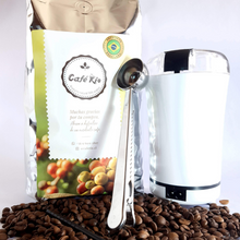 Cargar imagen en el visor de la galería, Café en grano variedad Superior mas Molinillo eléctrico y cuchara clip dosificadora
