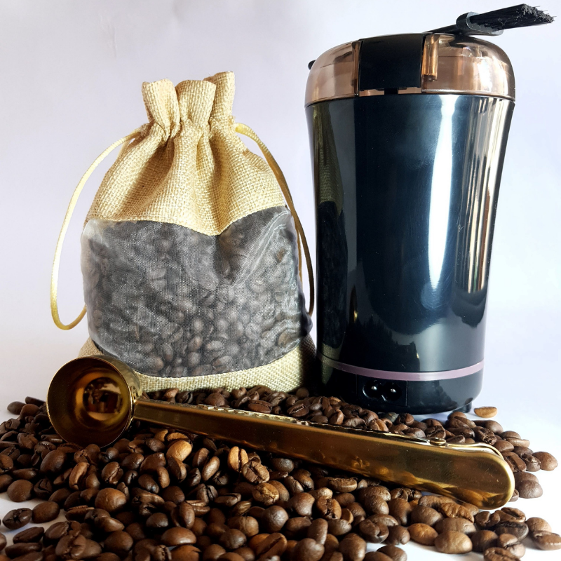 250 gr. café en grano variedad superior mas molinillo y cuchara clip dosificadora
